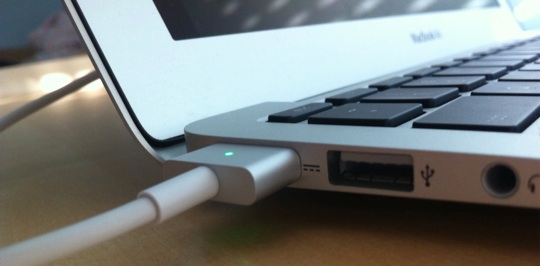 sihirli-elma-yeni-macbook-air-ilk-izlenimler-13a.jpg Sihirli elma yeni macbook air ilk izlenimler 13a