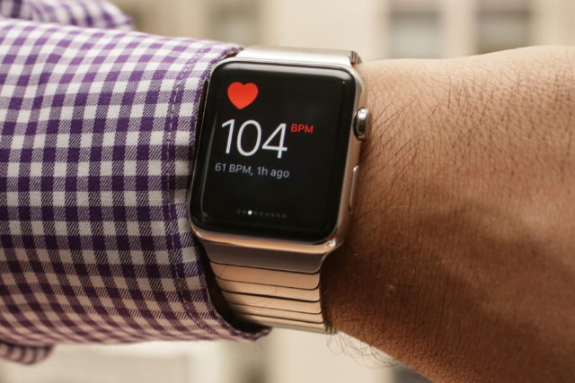 Apple Watch kalp atış hızı monitörü