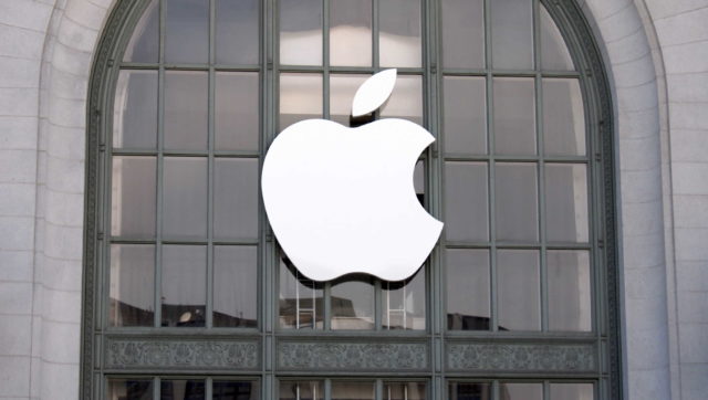 Apple Apple