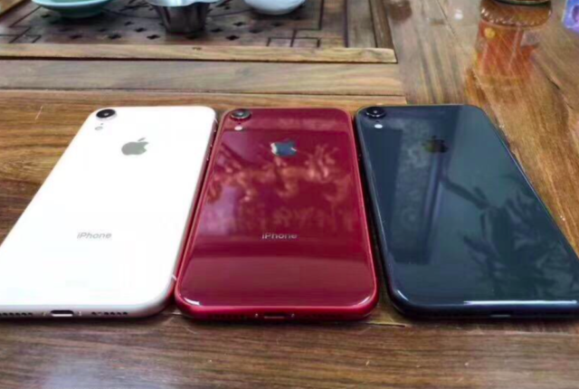 iPhone Xc iPhone Xc