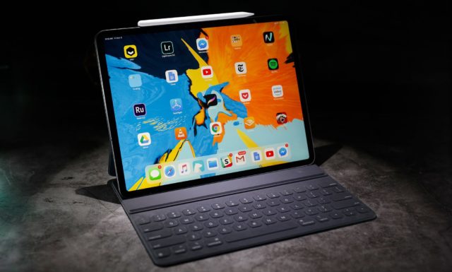 Apple, Bükülebilen iPad Pro'lar İçin Değişim Sayfası Açtı Apple, Bükülebilen iPad Pro'lar İçin Değişim Sayfası Açtı