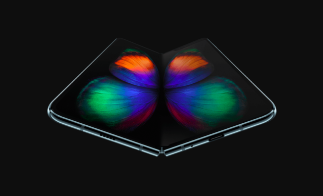 Samsung Apple Katlanabilir Ekran Samsung Apple Katlanabilir Ekran