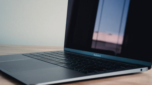 apple-macbook-air-fiyatlarinda-indirime-gitti