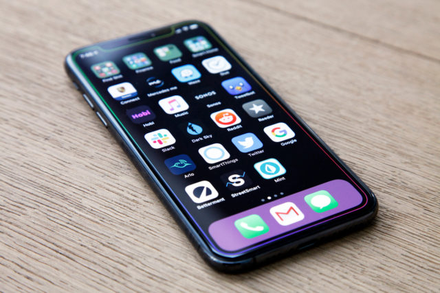 apple-daha-ince-bir-iphone-icin-hazirlaniyor