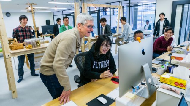 tim-cook-japonyada